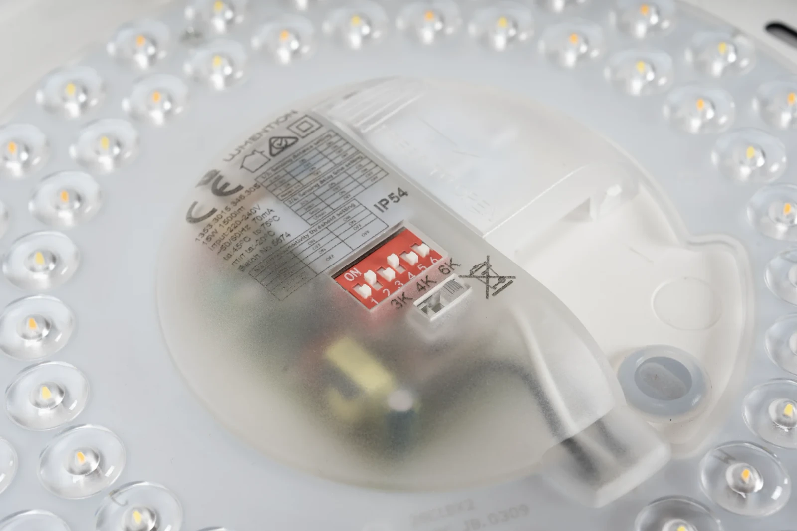 LED Wand- en Plafondarmatuur, 15W, 3CCT, IP54, Microwave Sensor, Zwart